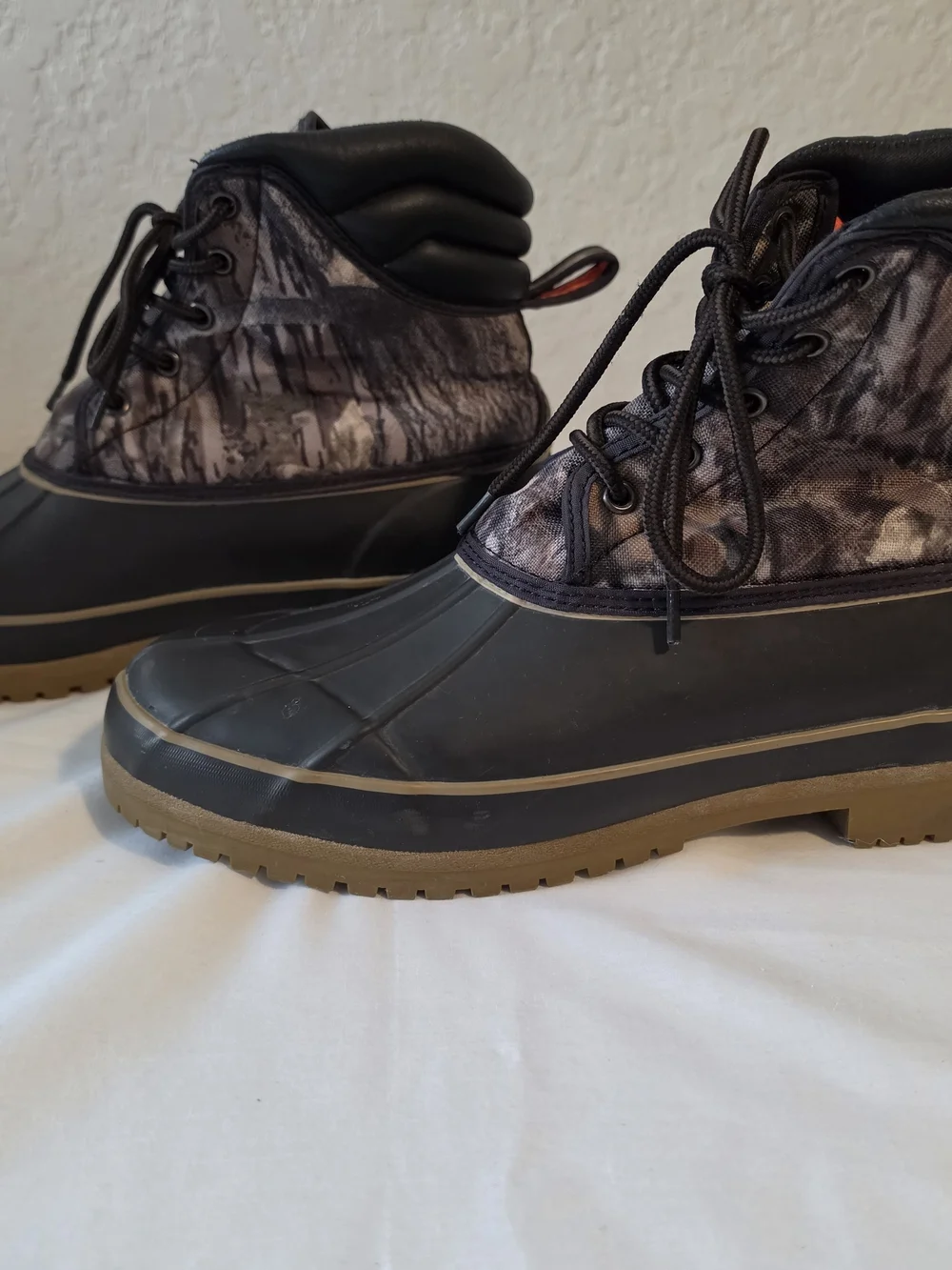 Crater Ridge durable waterproof